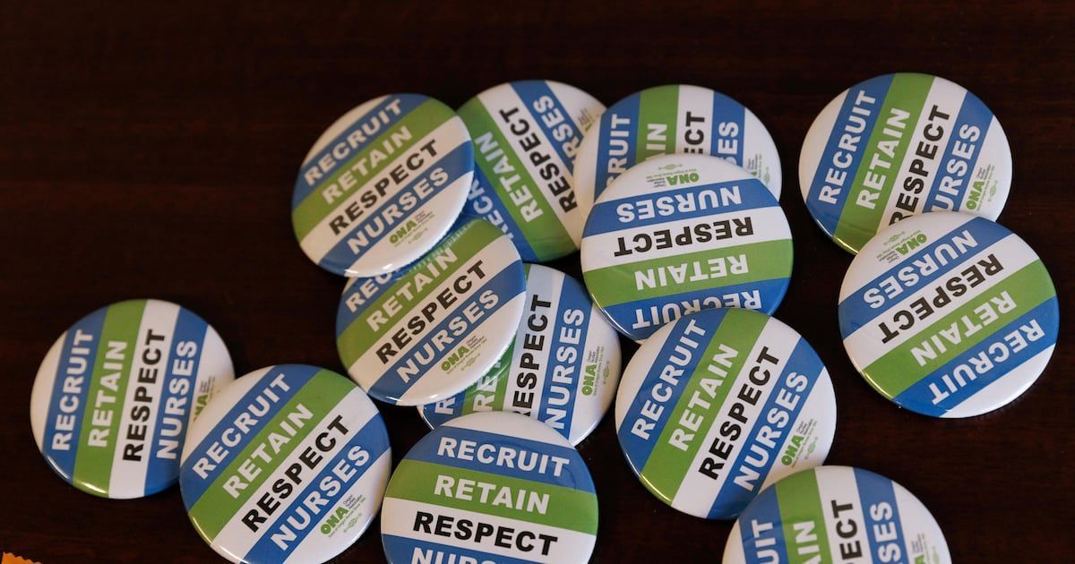 Inst4AW's tweet image. American Federation of Teacher's affiliate: The new members work in Legacy’s “resource pool,” meaning they rotate among hospitals, filling in as needed in various departments. They filed union authorization cards with the National Labor Relations Board in May and voted 109-16 to…