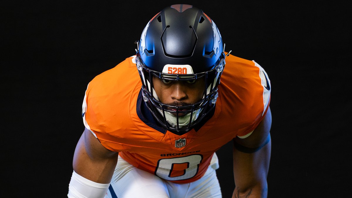 Pressure package 💪

LBs 📸's » buff.ly/okSXztD