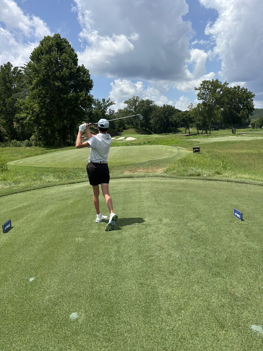 VOL_Chad's tweet image. Golf Club of Tennessee is so good!
Practice round today for Grey.