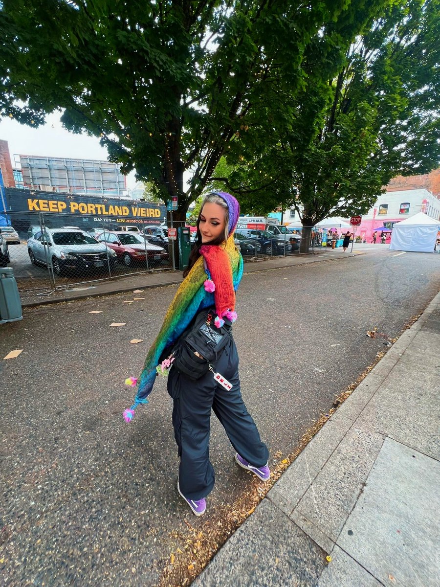 emi automatic tweet media