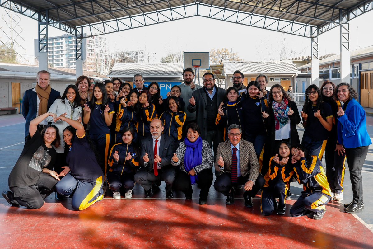🔹 El ministro de Educación, Nicolás Cataldo, y la subsecretaria de Educación, Alejandra Arratia, presentaron el Plan de Bienestar Socioemocional y Desarrollo Integral en el Centro Educacional Provincia de Ñuble del SLEP <a href="/edu_gabrielam/">Servicio Local de Educación de Gabriela Mistral</a>.

Conoce más aquí: mineduc.cl/mineduc-presen…🔗