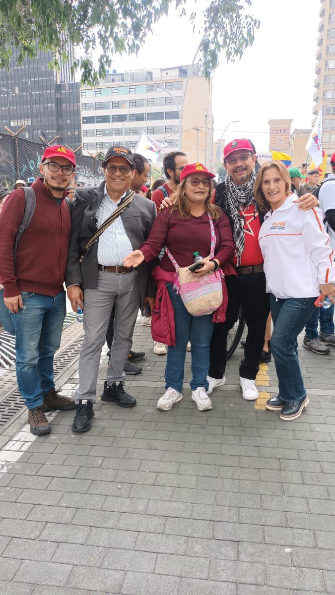 Gracias presidente, <a href="/petrogustavo/">Gustavo Petro</a>, usted si representa al pueblo Colombiano, las cifras con hechos, realizados en su gobierno son una realidad en el campo, magisterio, trabajadores ( as), mujeres, niños, niñas y adolescentes, afros  y los adultos mayores. Viva el pacto histórico