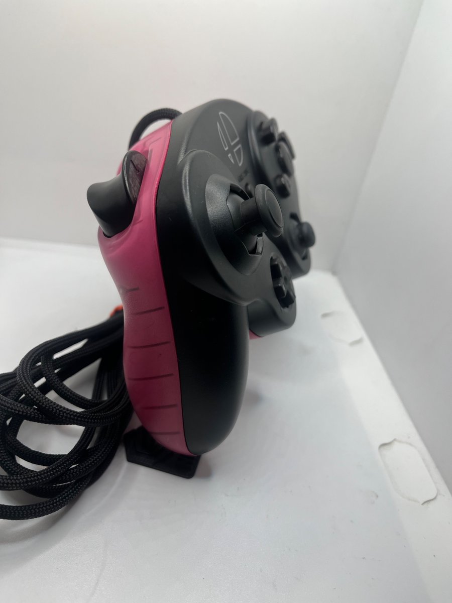 CfanCustoms's tweet image. Phob 2.0.5 for sale!! 🌸
$155 FREE SHIPPING FOR U.S CUSTOMERS!
~~~~~~~~~~~~~~~~~~~~~~~
-Phob 2.0.5,.29 firmware
-Tactile Z
-Lubed stickboxes 
-Lubed triggers
-Lightweight trigger springs  
-3 meter paracord
-Torx screws 
-Frosted 3rd party back
-OEM dyes buttons and cstick

DM to…
