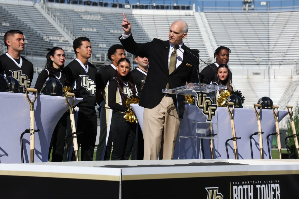 orlandosentinel's tweet image. Sources: UCF offers AD Terry Mohajir a two-year contract extension trib.al/4DhQNW2