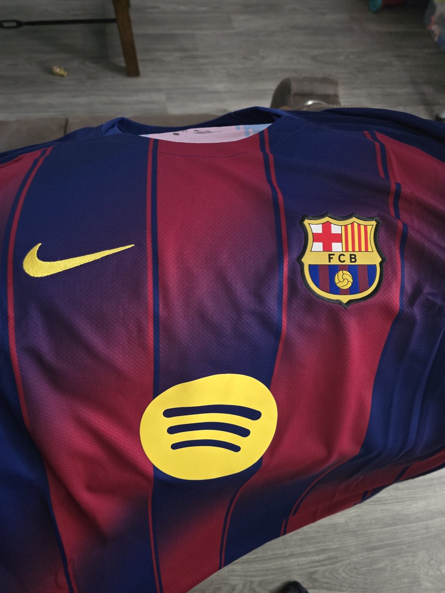 refc1902's tweet image. Me hace mucha ilusion recibir esto #barcelonafc @FCBarcelona @FCBarcelona_es estan increibles #ViscaBarça