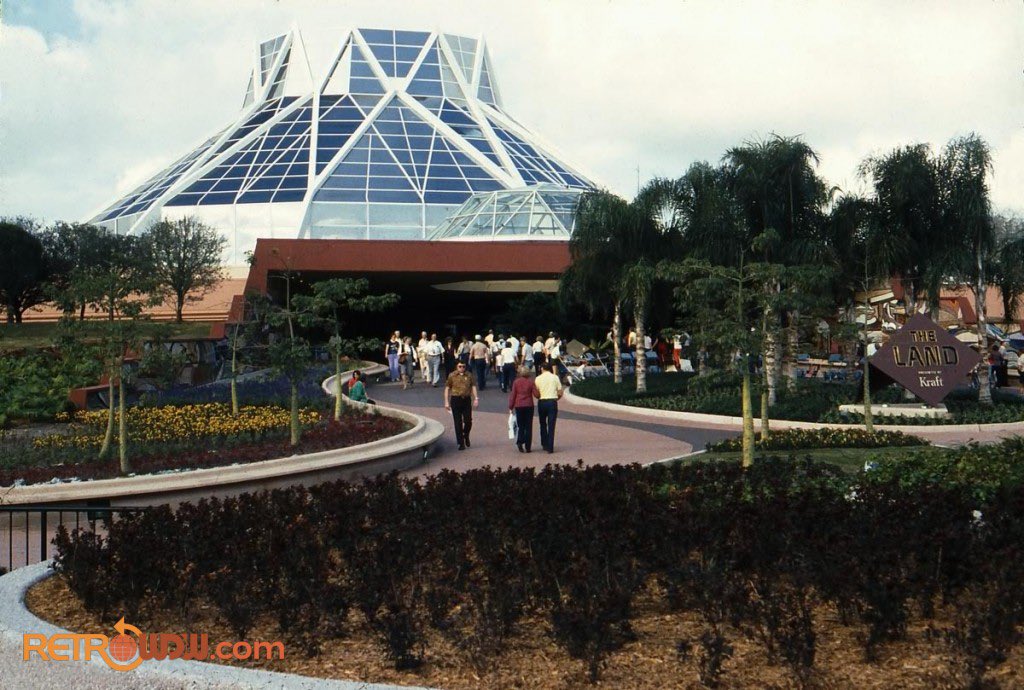 RetroWDW's tweet image. Come hear all about The Land, The Living Seas & Typhoon Lagoon at #RetroMagic. Kym Murphy will be one of our featured panels this September. Grab your tickets at RetroMagic.net.