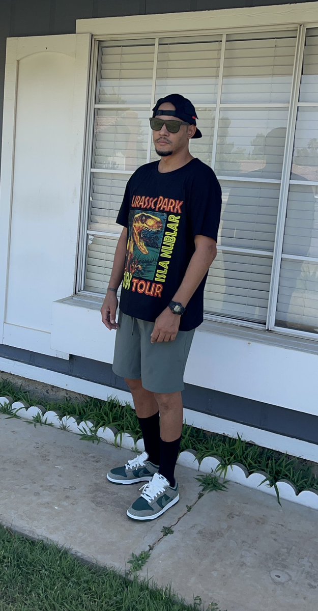Itsphebeats's tweet image. Today’s fit! 🦖🦕#fitcheck #itsPhe #sbdunks #nike #kangol #jurrasicpark #JurassicWorldRebirth #blenders #primetime