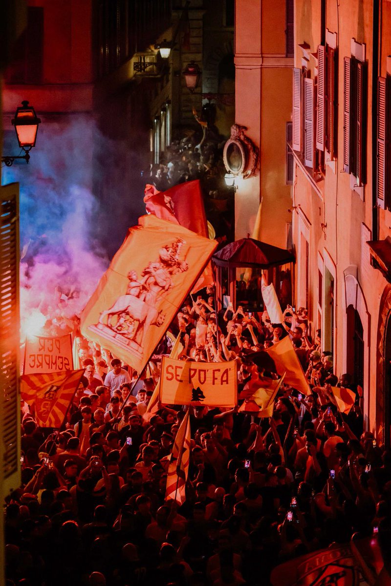 OfficialASRoma's tweet image. 22 Luglio.
Una data nel cuore di generazioni di Romanisti.
Il nostro speciale giorno di festa.
#ASRoma