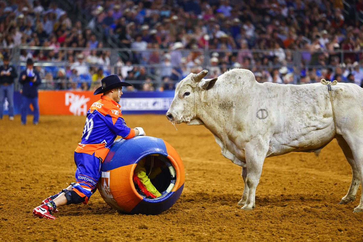 RODEOHOUSTON's tweet image. A roundup of some of our favorite snapshots 📸
Saddle up for National Day of the Cowboy content all week long