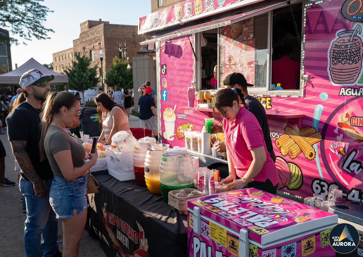 CityofAuroraIL's tweet image. Aurora, we had one of the BEST food truck fests to date on Friday! 😁
Thank you to everyone who showed up to support these food vendors and an even bigger thank you to City staff who worked so hard to create such an awesome night for our community. ❤️
Until Fall's Food Truck…