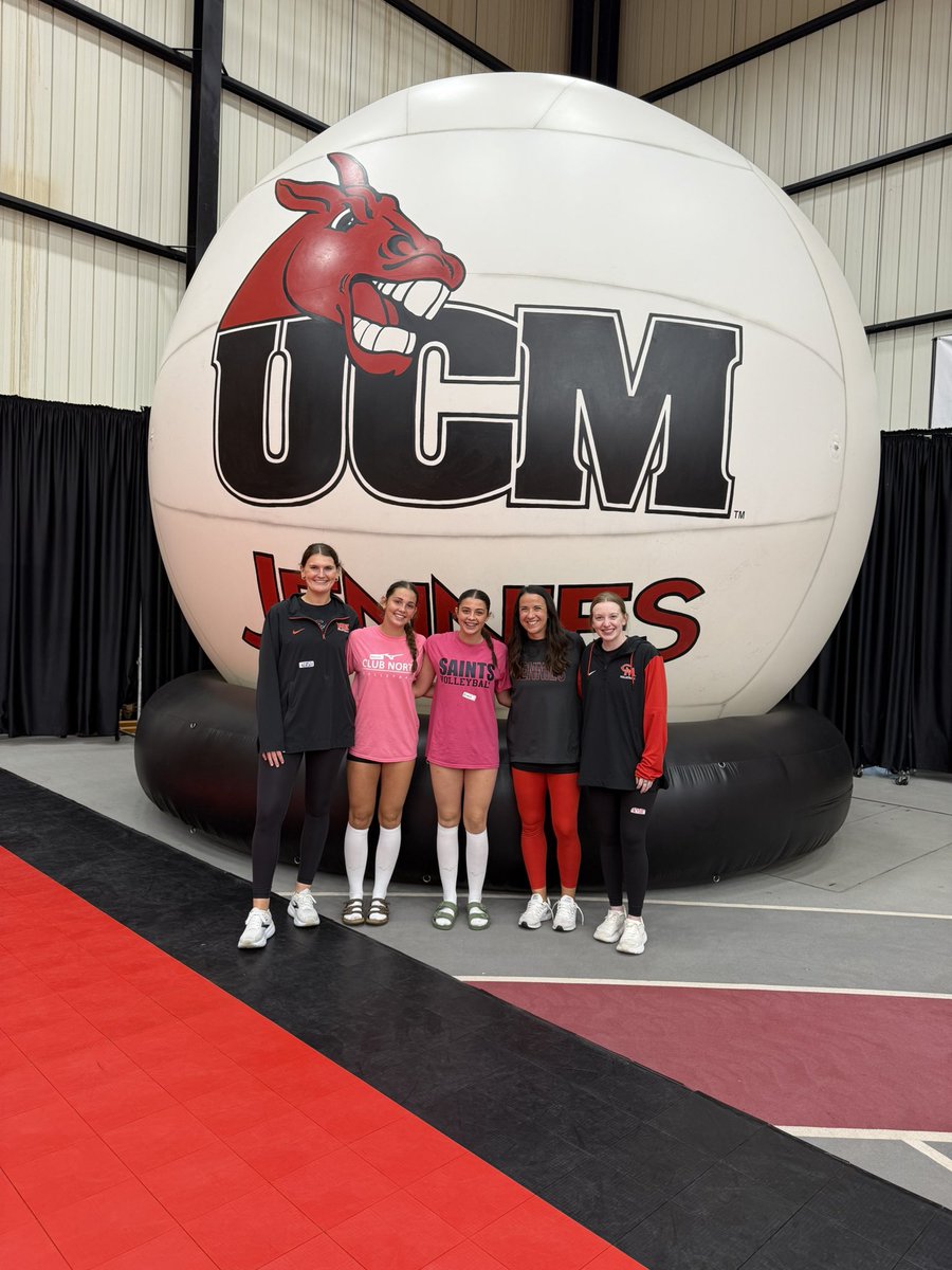 Thanks for the great day of volleyball <a href="/UCM_volleyball/">Jennies Volleyball</a>  It was great learning and competing 🏐❤️ <a href="/emmiedean5/">Emmie Dean</a> <a href="/KSScoutDeck/">DeckScoutKS</a> #setter2027