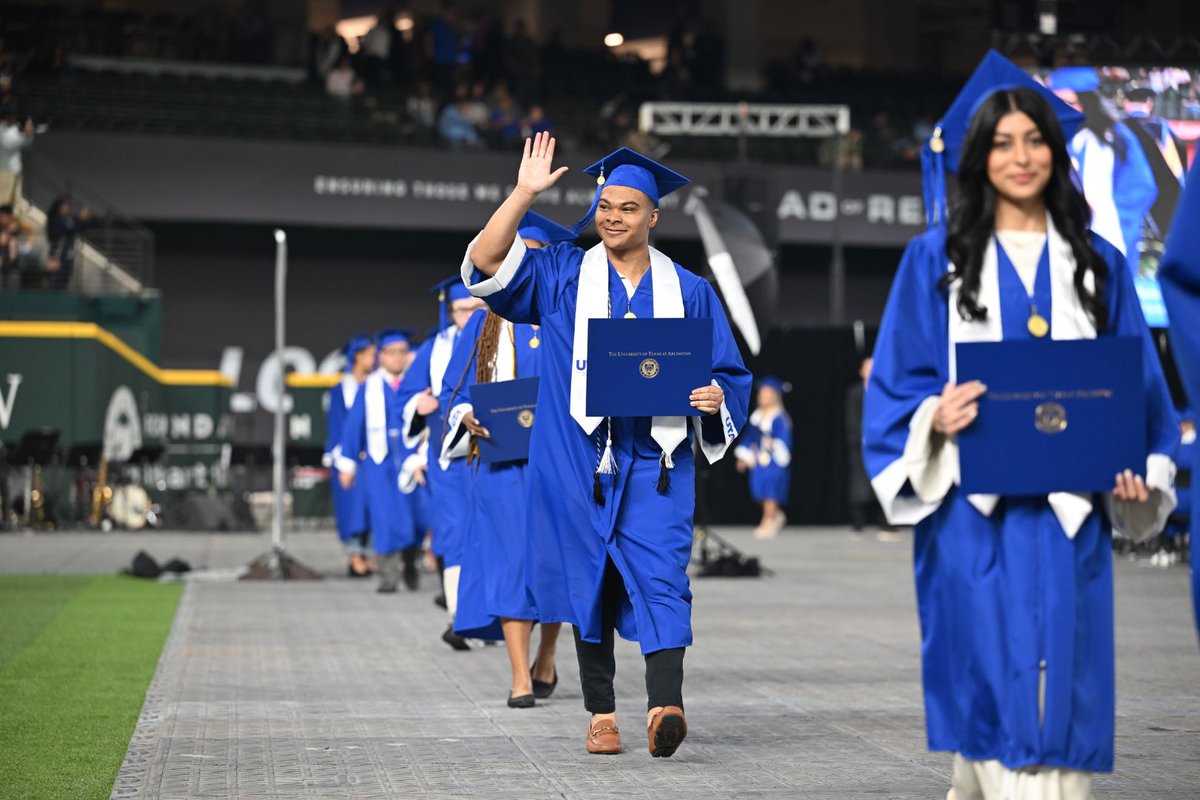 utsystem's tweet image. .@UTArlington’s @BusinessUTA is opening new doors with scholarships now available in Scholarshop for 2025-2026. From study abroad to graduate programs, these awards make high-impact opportunities more affordable for more students. uta.edu/academics/scho…