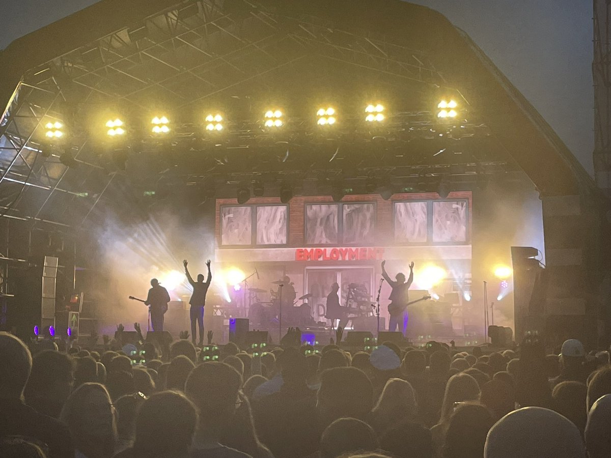 jabs1903's tweet image. @KaiserChiefs were incredible at the @TallShipsRaces in Aberdeen tonight! What a great way to end a brilliant weekend. Well done everyone involved. 

#tallshipsaberdeen #ipredictariot