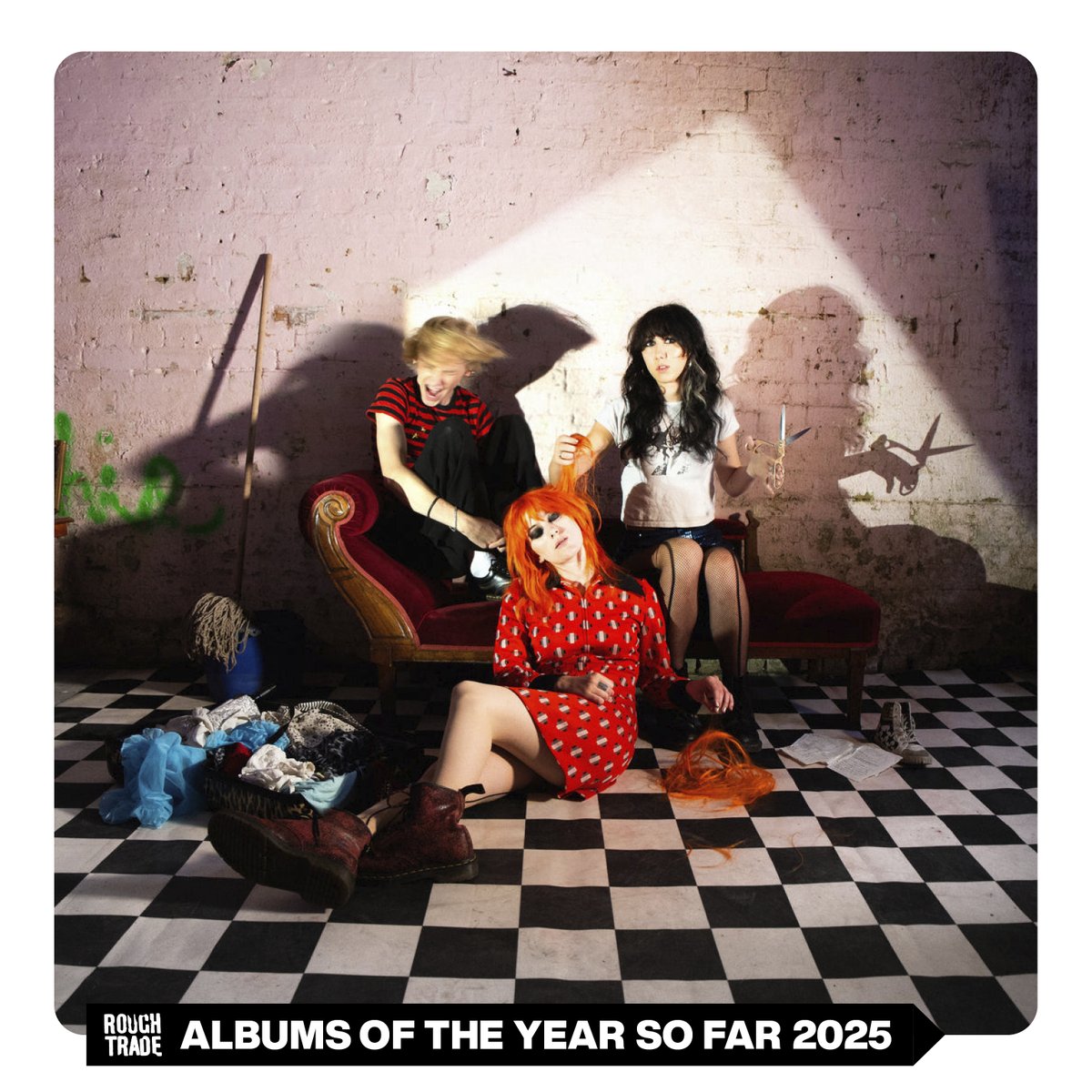 RoughTradeUS's tweet image. "Has Hole been reborn in 2025? This is one of the top newer UK bands to look out for."
@hotwaxbandd is an Album of the Year So Far.
See the full list on the blog: blog.roughtrade.com/us/albums-of-t…