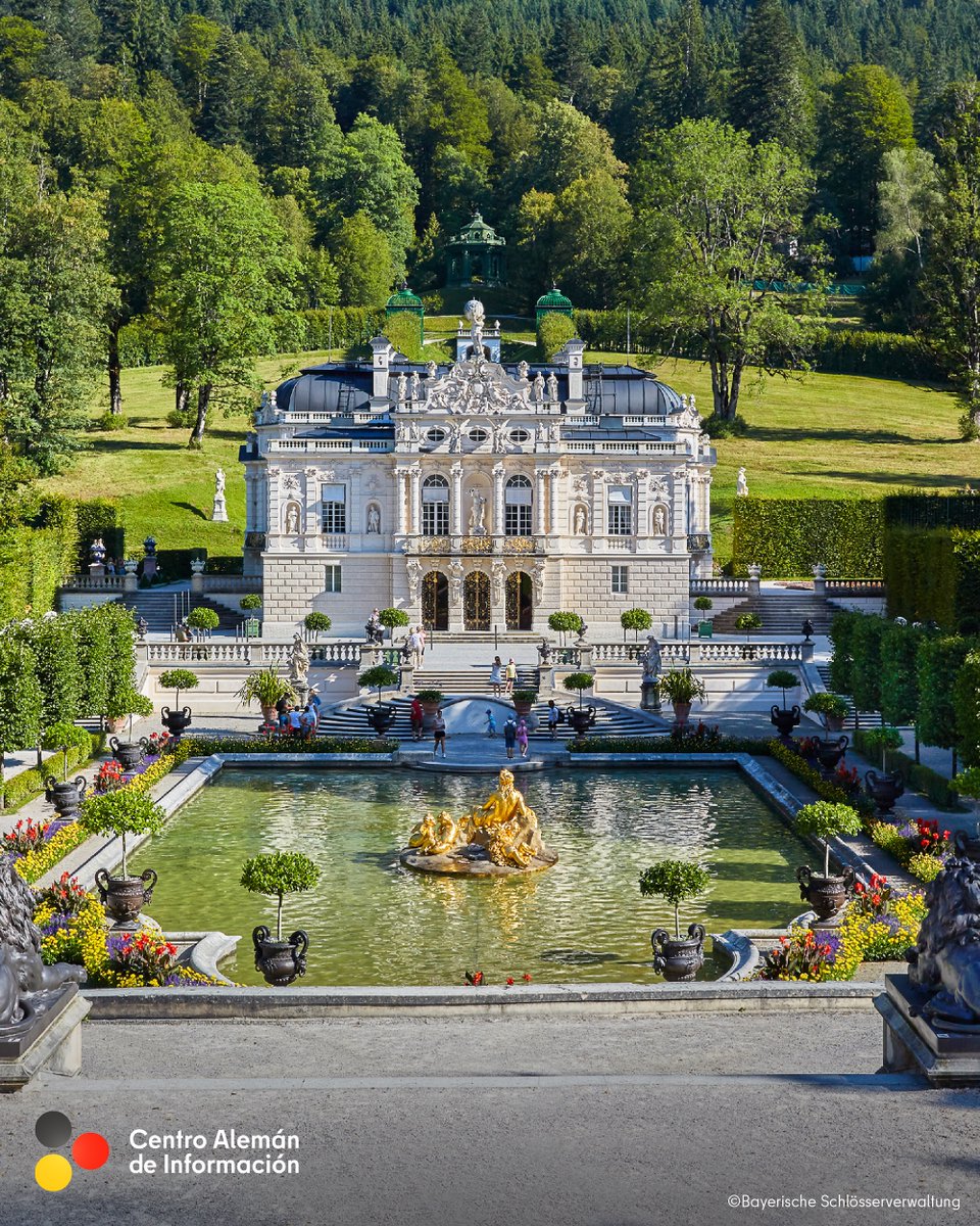 AlemaniaenHN's tweet photo. 🏰👀¿Has tenido la oportunidad de conocer el castillo #Neuschwanstein ?
📣Te contamos que ahora ya es #PatrimonioMundial de la Humanidad de la #UNESCO.
 ¡A éste se suman #Linderhof, #Herrenchiemsee y #Schachen!
👑Estos 4 palacios fueron construidos por el rey Luis II de Baviera. https://t.co/yRHOaVPZwA
