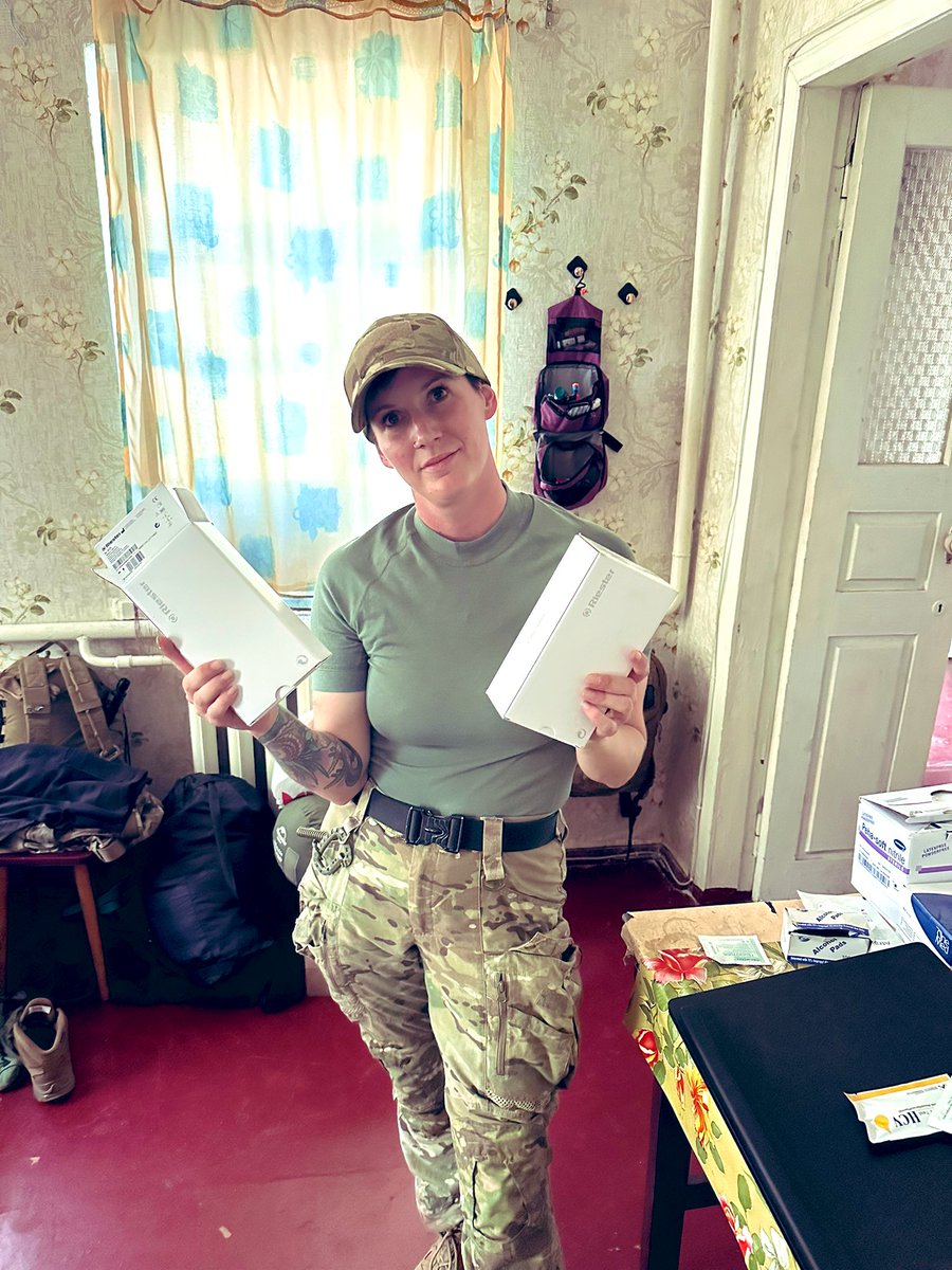 AprilHuggett's tweet image. Today we have IV compression bags to go in our ambulances thanks to @ChucklesVanPut and I am so grateful. Beyond grateful. We call her mother hen for a reason.
But I recently found out my guys are going to position without radios. That our evacs are slow because between us and…