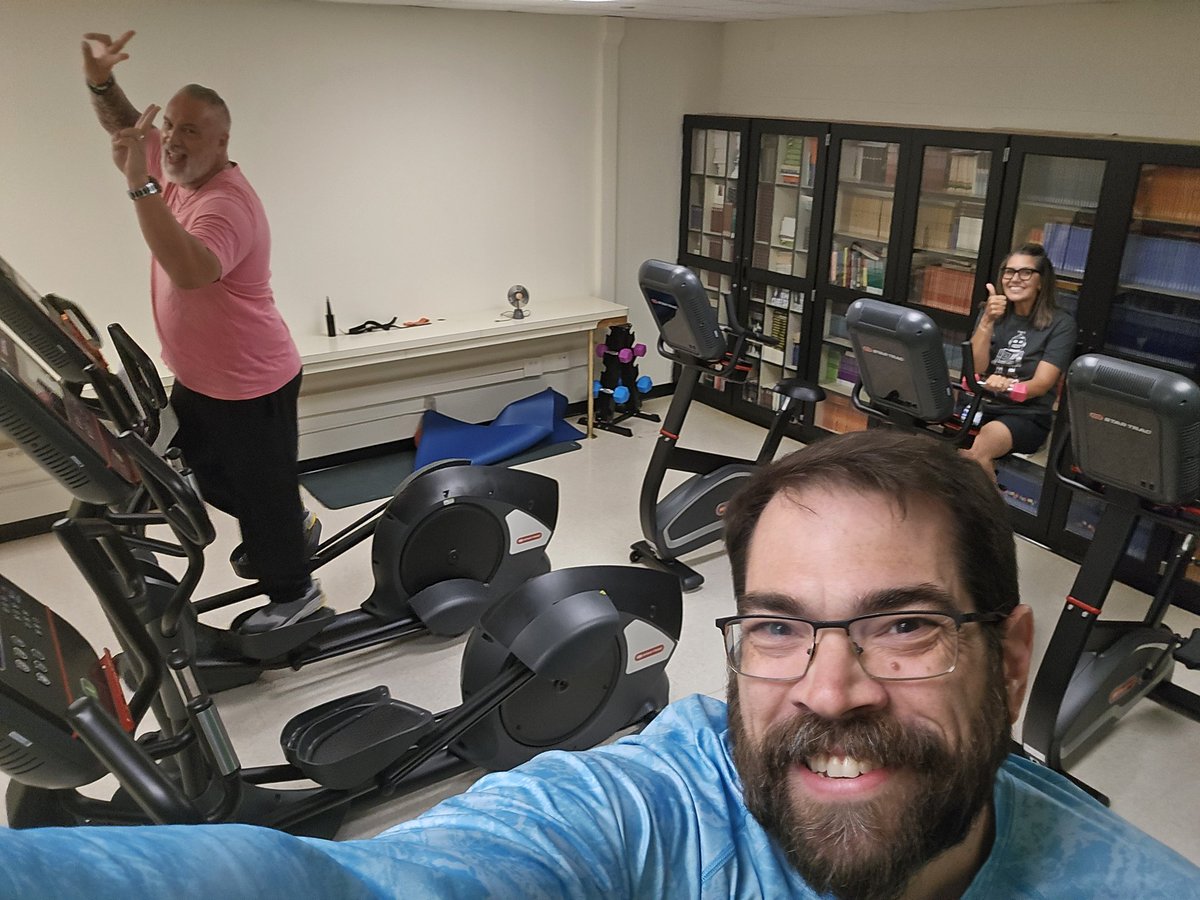 Rutherford_LPJ's tweet image. LPJH Admin squad finishes the day with a workout meeting!