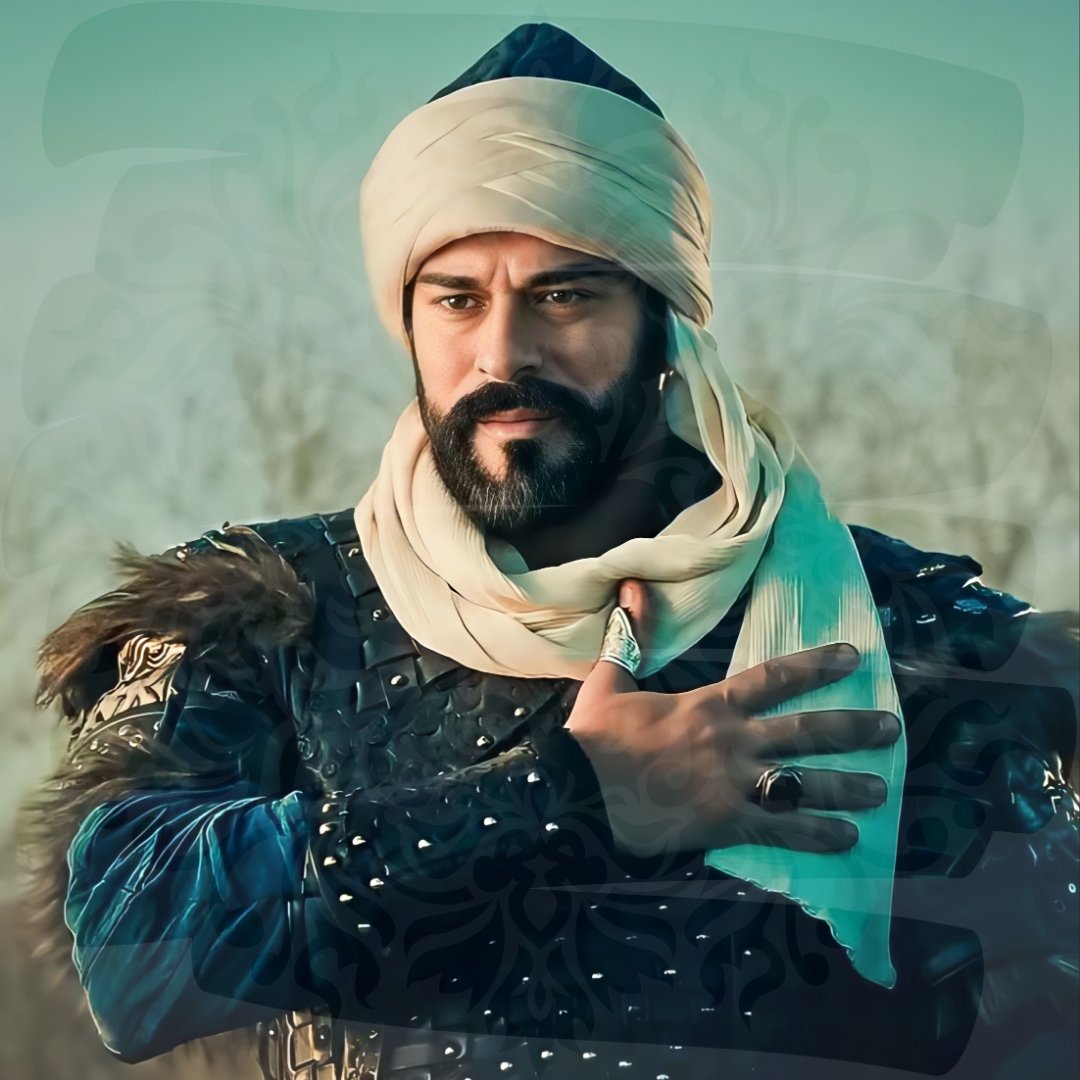 ThinkOnly1's tweet image. حقبة حياة المؤسس عثمان .
الحقبة الغير مكتملة، والتي جعلت الجميع في حالة صدمة.

فمهما كان قرار الممثل @burakozcivit فنحن معه دائمًا ضد حماقات المخرج المتدهور @bozdagfilm .

فقط نقول شكراً لك @burakozcivit على كل هذه السنوات، وعلى كل ما قدمته من جهد
#KuruluşOsman 
#المؤسس_عثمان