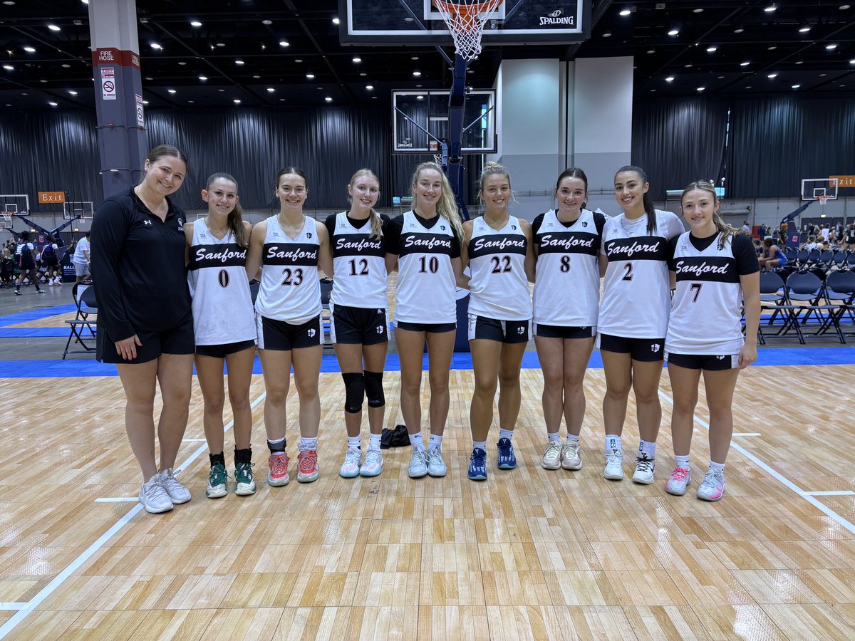 1️⃣7️⃣u Black ⚫️ was HOOPING in their final tournament of the season, as they take the 🏆 down in Chicago and finish with a 5️⃣-1️⃣ record at the Nike TOC‼️

A skilled group to keep eyes on this winter, stay TUNED! Thanks for choosing us!

#SanfordSports | #TogetherAsOne