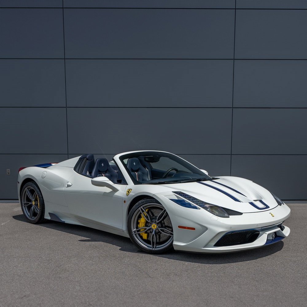 duPontREGISTRY's tweet image. 2015 Ferrari 458 Speciale Aperta in Special Bianco Avus over Blu Sterling | Asking Price: $1,695,000
One of only 499 open top models, this highly-optioned Speciale comes with some of the most desirable features and sought-after equipment!