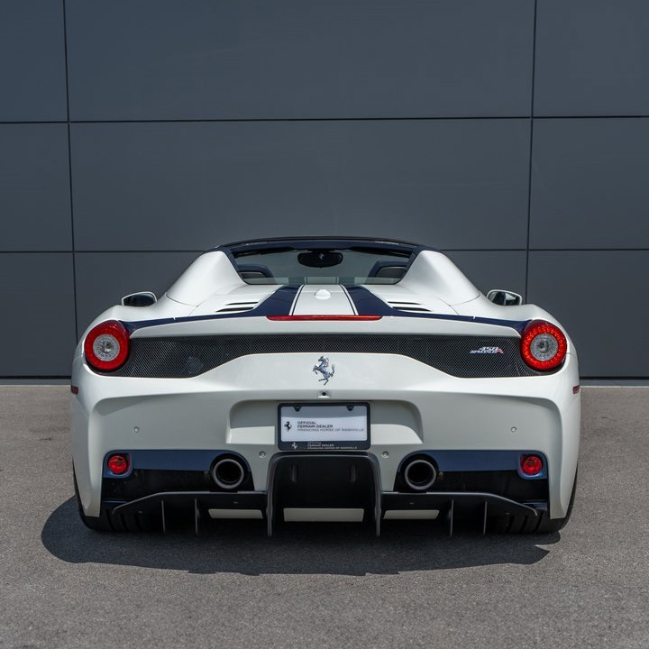 duPontREGISTRY's tweet image. 2015 Ferrari 458 Speciale Aperta in Special Bianco Avus over Blu Sterling | Asking Price: $1,695,000
One of only 499 open top models, this highly-optioned Speciale comes with some of the most desirable features and sought-after equipment!