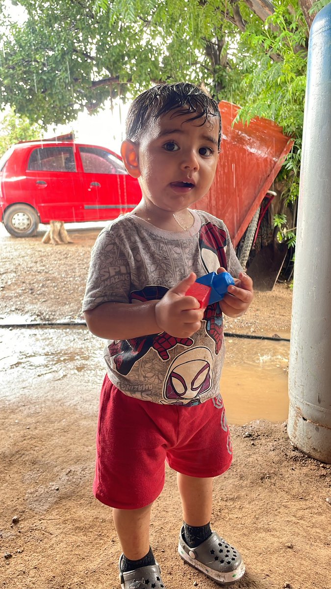 + vacaciones de Alan Gael, en el pueblito de mamá 

🤓🌧️🐈