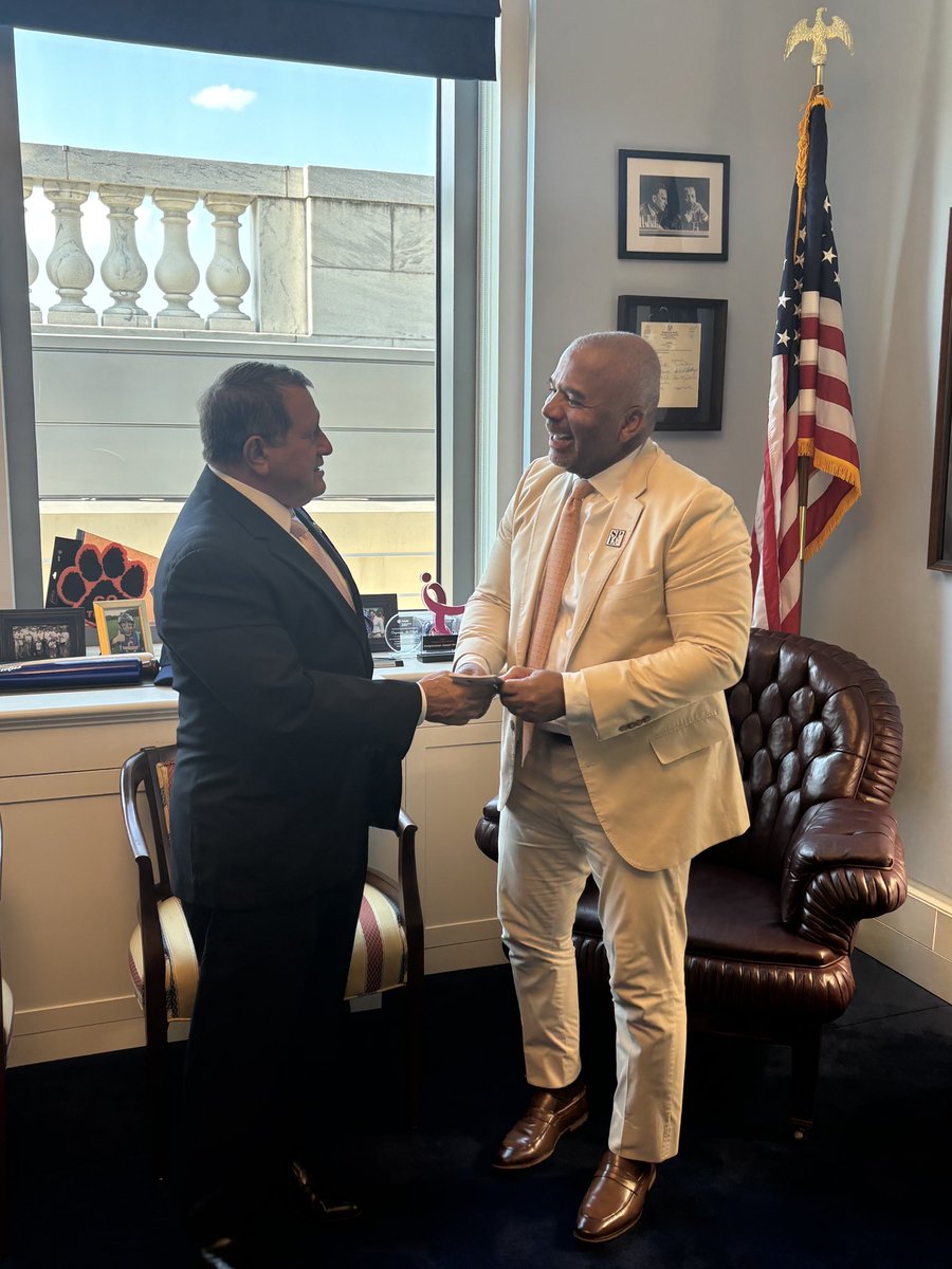 RepJoeMorelle's tweet image. Grateful to join Bryan Fair, interim President of @splcenter to discuss our shared work to safeguard voters' rights across the country.
As top democrat on @HouseAdm_Dems, I'll keep fighting to ensure every American has the right to vote confidently in free and fair elections.