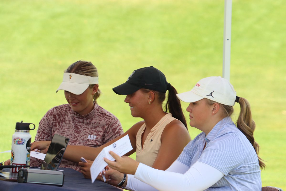 BYU’s Whitney Banz (-4) 68 earns medalist honors &amp; the No.1 seed in Tuesday morning’s match play Round of 32 at <a href="/golfwasatch/">GolfWasatch</a> 
119th Utah Women’s State Amateur Stroke Play Qualifying results from Wasatch Mountain State Park - Lake Course: golfgenius.com/pages/5093033
#utahgolf