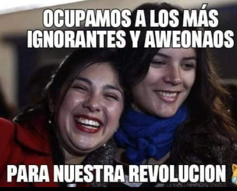 veraxt70's tweet photo. @KrAn_Libertario Esa cabeza no tiene nada más que no sea LA IDEOLOGÍA IMPLANTADA 💩🎪🤡‼️🙌🏻☠️ #ComunistaPromedio así nos quieren #ignorantes #sumisos #subyugados #miserables #hambrientos y #dependientes NOS QUIEREN #POBRES MIENTRAS ELLOS CON 💲💰💸 BOLSILLOS LLENOS 🤡🎪💩🇨🇱 #Chile DESPIERTA ‼️ https://t.co/9hW23Vxqhr