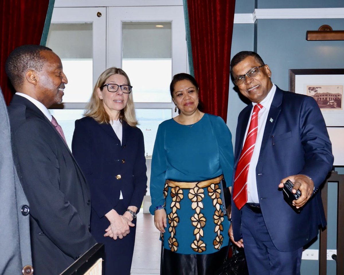 bimanprasad's tweet image. Productive breakfast meeting with World Bank Managing Director of Operations, Ms. Anna Bjerde, during her official visit to Fiji. We discussed development priorities, CWM health project, resilience building, and deepening our partnership to support Fiji’s growth. @WorldBank