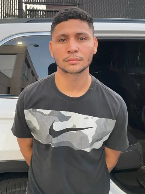 ImmigrantCrimes's tweet image. 🚨 Marion County, IN: Last week, illegal alien Alexis Otoniel Hernandez-Araujo was arrested for Causing Death When Operating a Vehicle While Intoxicated, and more, in connection with a July 2024 car accident.
He is accused of striking another vehicle while driving drunk. It is…