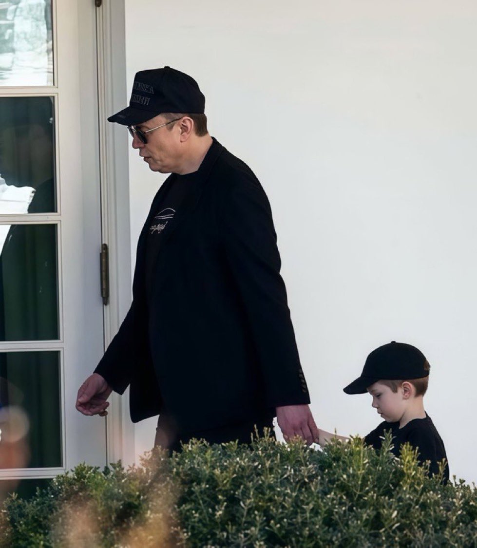 MusketeeronX's tweet image. "We are going to make it happen. As God is my bloody witness, I'm hell-bent on making it work."

— Elon Musk