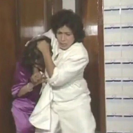 <a href="/m_33sh/">إيلاف حرب🤍</a> 

ماتطلع إلا آخر الليل🌚

اكسل ماخلق ربي هالبنت