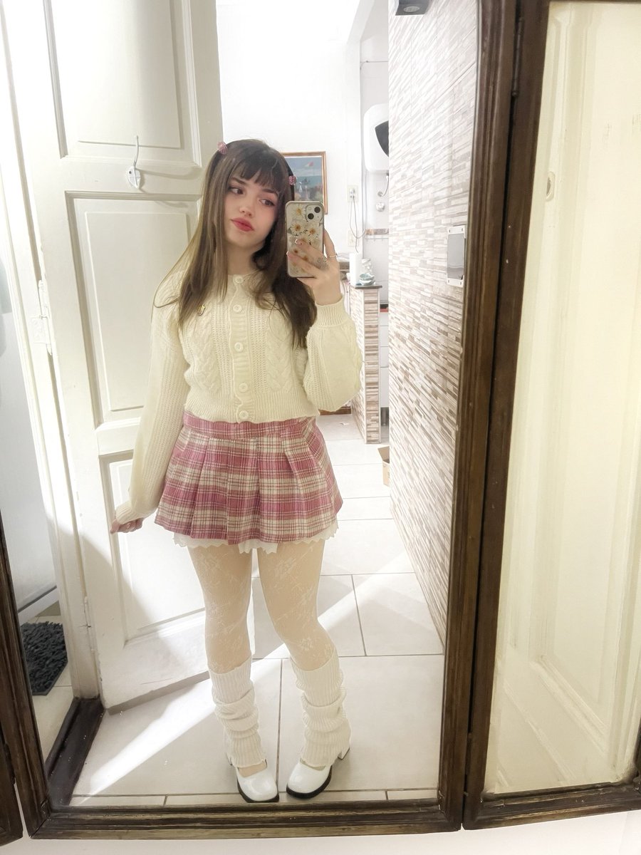 sol_senpai's tweet image. take me by the hand - oklou, bladee