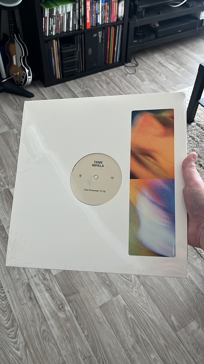 foxmemer's tweet image. HOLY SHIT NO SHIPPING NOTIFICATION OR ANYTHING THIS NEW TAME IMPALA SINGLE JUST SHOWED UP AT MY DOOR AFTER I ORDERED IT THURSDAY