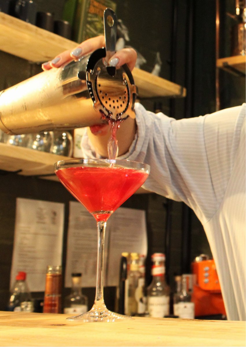 Spirit_of_Wales's tweet image. Grab your friends and head to Newport for a Cocktail Lovers Masterclass at the Spirit of Wales Distillery. Learn the tricks, taste your creations and toast to good times 🍸
 spiritofwales.com/product/cockta…
#CocktailMasterclass #MadeInWales #SpiritOfWales #NewportNights #SummerPlans