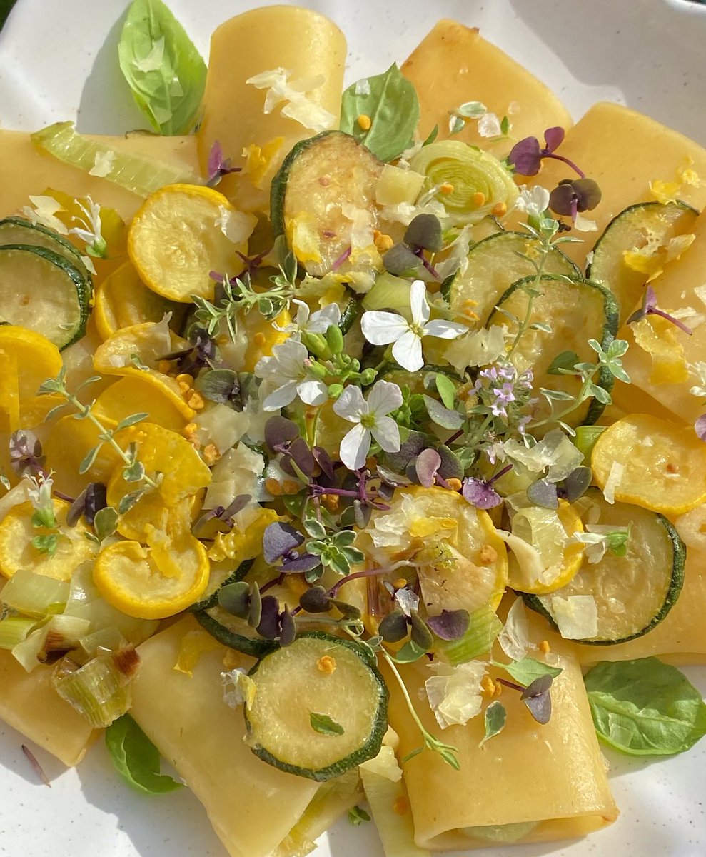 crystallisedfig's tweet image. Buttery miso, leek, and courgette paccheri with grated Fior delle Alpi cheese… the best pasta I’ve ever had