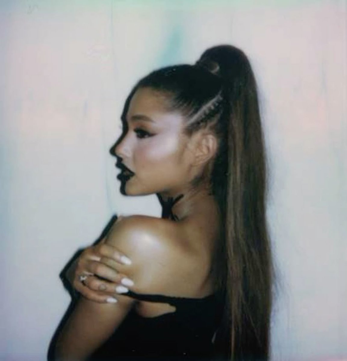 acervo ariana grande ꕤ tweet media