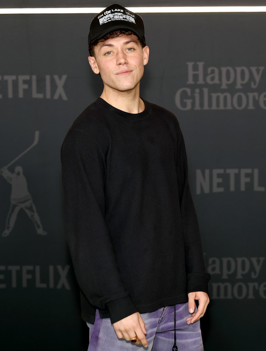 netflix's tweet image. Your official reminder that Ethan Cutkosky is playing one of Happy's sons in Happy Gilmore 2!!! | 📸: Getty