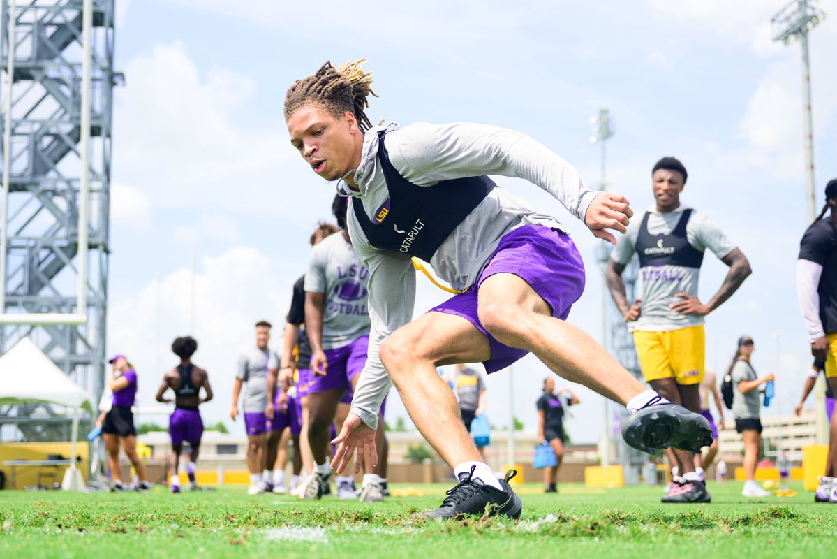 LSUTrackField's tweet image. Year 2 loading for the All-American sprinter… 🏈