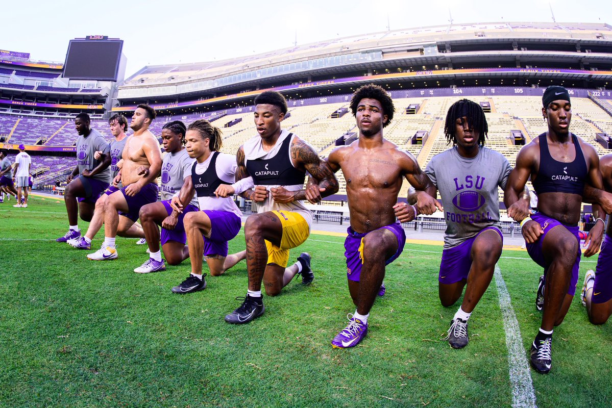 LSUTrackField's tweet image. Year 2 loading for the All-American sprinter… 🏈