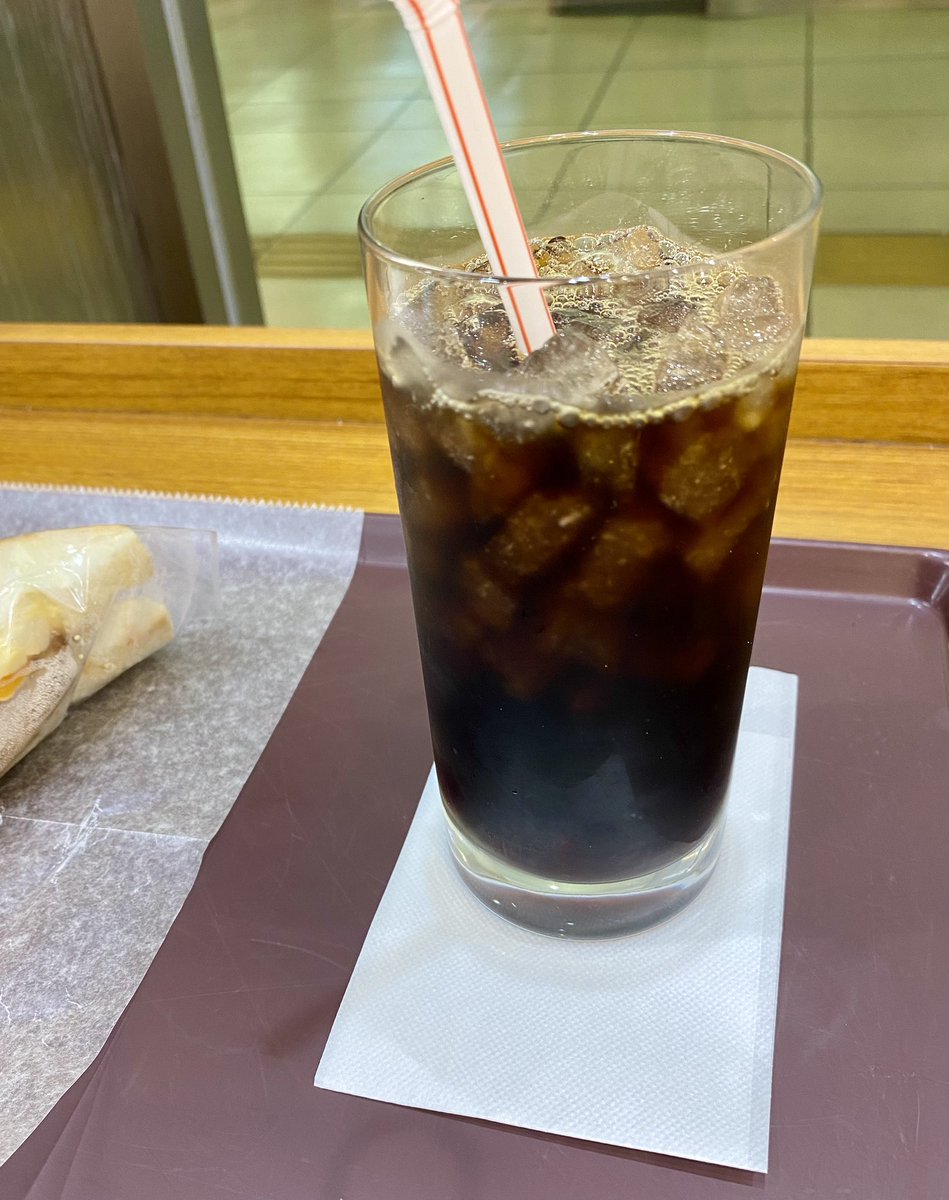 Naomi3v3's tweet image. おはようございます。
先週金曜の午後からお休みだったから…もぅね、鬼のように仕事が溜まってるはず💦覚悟して出勤ね❗️
一昨日よりも、昨日。
昨日よりも今日って、気持ち的に来るものがある、正直。
だから、忙しい位が丁度いい。
今日も元気だ☀️
よろしくお願いします🙌
新橋で働く直美より。