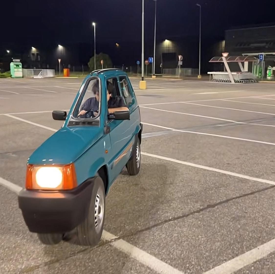 allymariexo0's tweet image. I’m about to buy this car so nobody can ask me for a ride anymore 😩