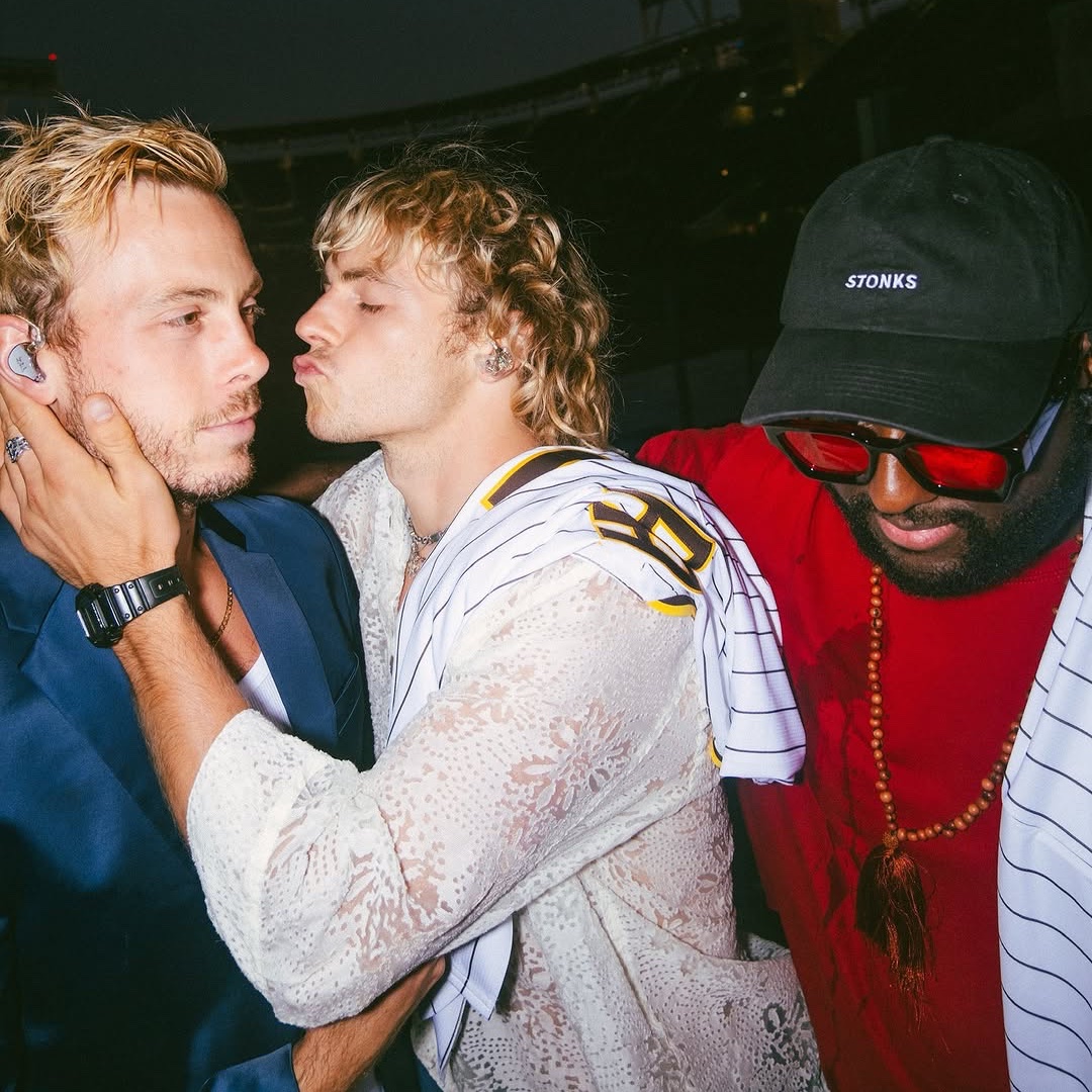 Ross &amp; Riker (+ Garrison) during The Driver Era’s Obsession Tour in San Diego, California - July 16 😚

📸: williamwark on Instagram