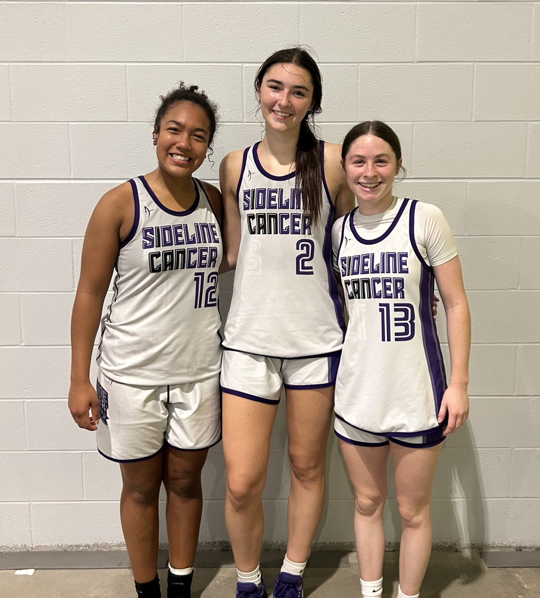 I’m so happy I got to spend the last 3 AAU seasons playing with teammates like these!!! ❤️
