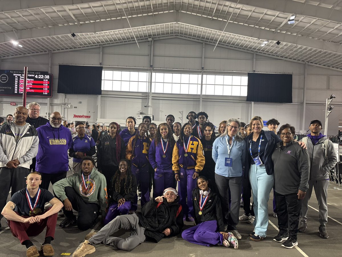 🟪🟨After 30+ yrs coaching Track &amp; Field @ Male HS, SHEREE BEAUMONT is retiring.  Graduate of EKU, 35+ yrs as Special Ed teacher in JCPS.
State 🏆🏆🏆 2016 2017 2018
State Runner Up 2019 2025
NFHS Rules Committee
KHSAA Hall of Fame
#MaleHSLegend
#ICON
#DAWG 
Well done Coach  😈