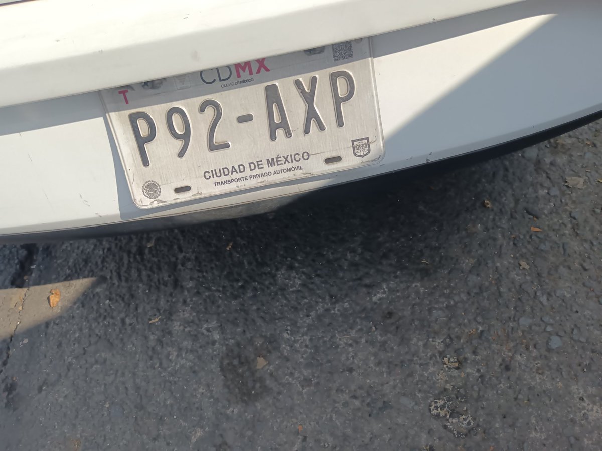 AnaPao_1981's tweet photo. Este tipo me iba a atropellar, echándose en reversa en Av. Coyoacán y todavía me dice que ojalá lo hubiera hecho @LuisMendozaBJ @ClaraBrugadaM @Claudiashein @adn40 @adn40 @nacholozano @PabloVazC @CarlosLoret https://t.co/vUUkxQBkRG