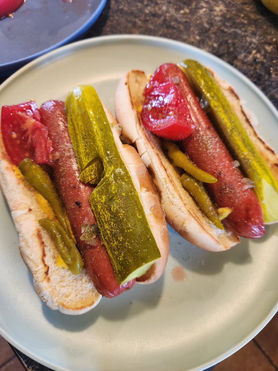 myermania's tweet image. How bout some Chicago Dogs for supper? #WhiteSox