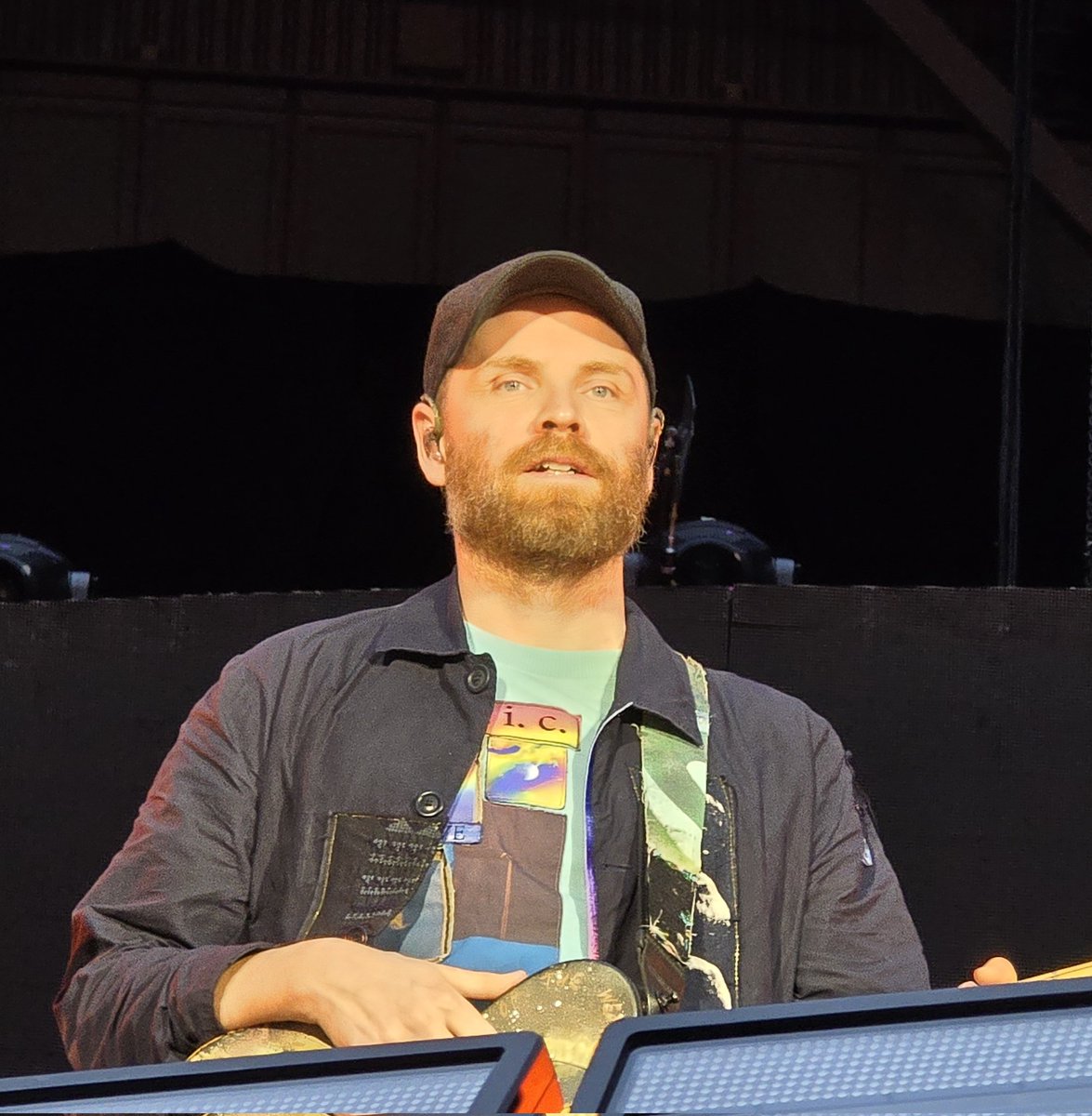 I_Ran_Away's tweet image. 🔥🔥🔥🔥🔥🔥🔥🔥🔥🔥🔥🔥🔥🔥
Hot combo! Day 15 and 16 of asking @coldplay to SOUNDCHECK "I Ran Away", beloved B-side of The Scientist (2002) at the one and only Wembley Stadium