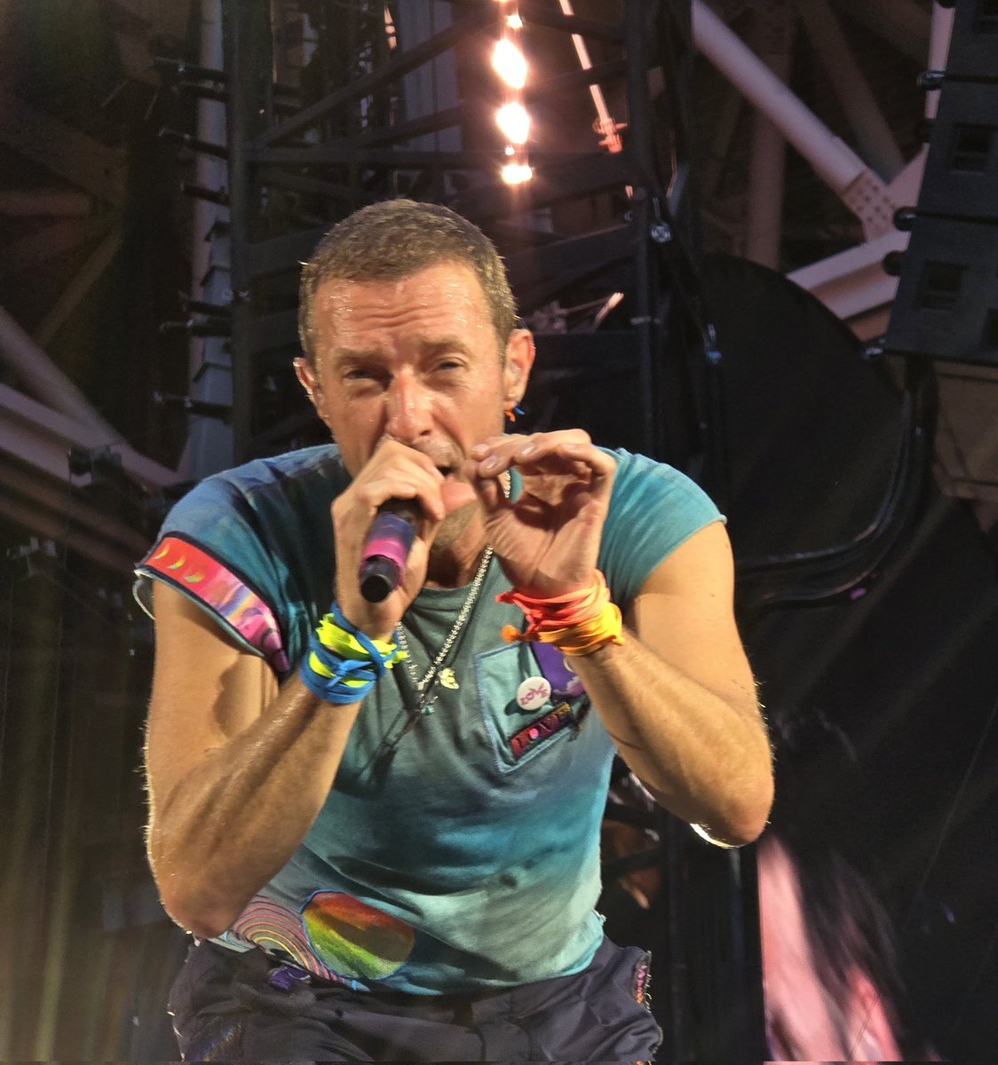 I_Ran_Away's tweet image. 🔥🔥🔥🔥🔥🔥🔥🔥🔥🔥🔥🔥🔥🔥
Hot combo! Day 15 and 16 of asking @coldplay to SOUNDCHECK "I Ran Away", beloved B-side of The Scientist (2002) at the one and only Wembley Stadium